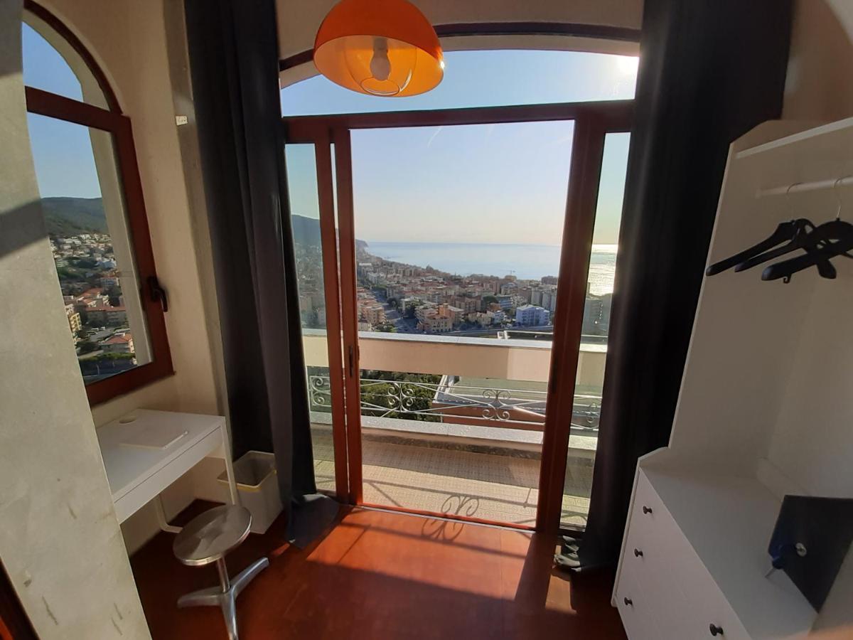 Bressa De Ma Affittacamere, Room & Breakfast Пьетра-Лигуре Экстерьер фото